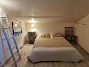 Appartements La Bastide du Capelier - Gite pour 4 personnes dans bastide du XVIIIeme siecle : photos des chambres