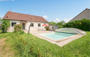 Maisons de vacances Gorgeous Home In Briare With Sauna : photos des chambres