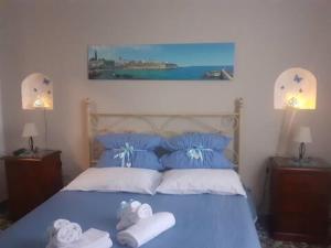 Antonia jess due passi dal mare by Gessica homes