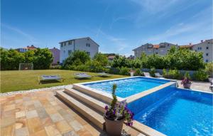 Beautiful Home In Pula With Jacuzzi