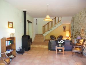 Maisons de vacances Pretty stone house with terrace and garden, Lussan : photos des chambres