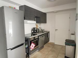 T3 neuf climatisé avec terrasse, piscine et parking à Argelès-sur-Mer - FR-1-732-27