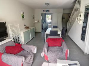 Maisons de vacances Villa Ideale avec Piscine Chauffee a 1500m des Plages, 3 Chambres et Parking, Argeles-sur-Mer - FR-1-732-31 : photos des chambres