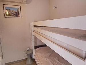 Maisons de vacances Villa Ideale avec Piscine Chauffee a 1500m des Plages, 3 Chambres et Parking, Argeles-sur-Mer - FR-1-732-31 : photos des chambres