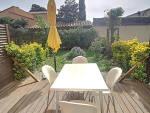 Maisons de vacances Villa Ideale avec Piscine Chauffee a 1500m des Plages, 3 Chambres et Parking, Argeles-sur-Mer - FR-1-732-31 : photos des chambres