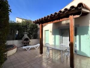 Pavillon climatisé avec piscine, tennis et terrasse, à 10 min dArgelès-sur-Mer - FR-1-732-32