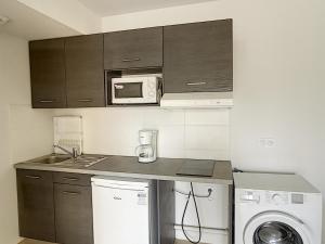 T2 Climatisé à Argelès-sur-Mer avec Terrasse, Jardin et Parking - FR-1-732-49