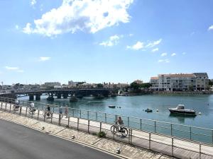 Appartements Spacieux appartement centre-ville, 5 couchages, proche plage - FR-1-224-800 : photos des chambres