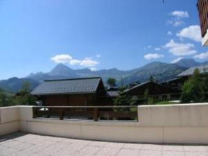 Appartement 2 chambres tout équipé avec terrasse et parking couvert – Crest-Voland - FR-1-733-132