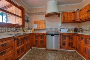 Amphora by Aguilarent