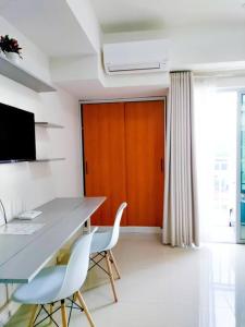 NEW Cozy condo unit w wifi next to Abreeza