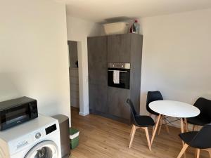 Beautiful, quiet and cosy apartment with balcony in central location