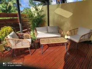 Les Caze de la Mer Cassée - Takamaka