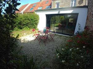 Maisons de vacances GITE LES TREFLES proche de la plage en baie du mont st michel : Maison 3 Chambres