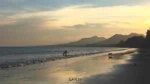 SANTI beach retreat