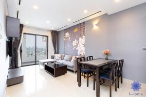 Apartment for rent near airport. wFree Gym & Pool