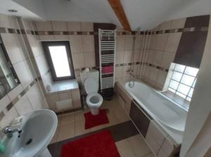 Villaweb, 2rooms ap. 5min drive to center &airport