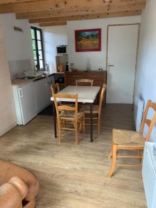 Maisons de vacances Maison & studio 14 pers avec piscine privee securisee : photos des chambres