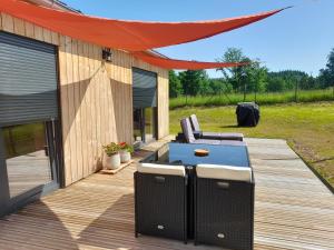 Chalets Gite du Petit Pommier : photos des chambres