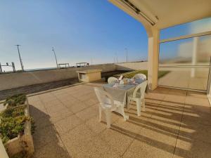 Appartement T2Cabine en RDC, 4 Couchages, Terrasse, Parking Privé, à 50m de lOcéan - St-Hilaire-de-Riez - FR-1-224C-50