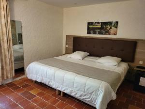 Hotels Hotel La Flambee : photos des chambres