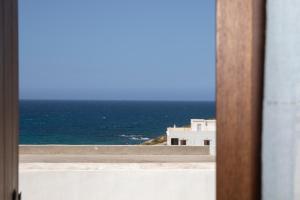 Cycladic sea view house near the Castle