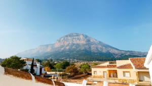 Villa Limonero by Family Homes