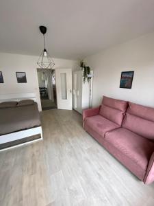 GRAND STUDIO avec balcon -4 PERSONNES-DISNEYLAND- PARIS a 10 minutes