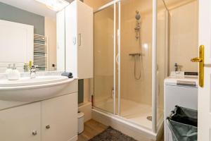 Appartements Terracotta, chaleureux appartement calme pour 2 personnes, avec Parking prive, ideal sejour business : photos des chambres