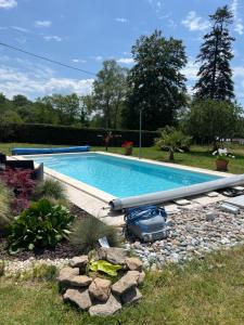 Maisons de vacances Studio au calme avec piscine partagee : photos des chambres