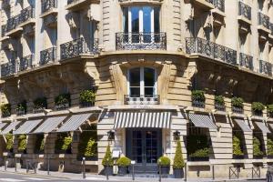 Le Dokhan's Paris Arc de Triomphe, a Tribute Portfolio Hotel