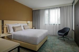 Hotels Residence Inn by Marriott Toulouse-Blagnac : Grande Suite Familiale avec 1 Chambre Lit King-Size et Canapé-Lit