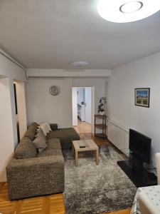 Apartman Cresnar 