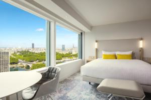 Hotels Courtyard by Marriott Paris Gare de Lyon : Chambre Lit King-Size - Vue sur Tour Eiffel