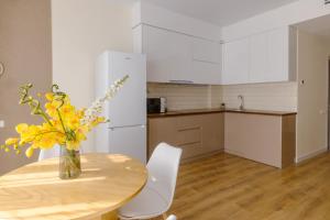 Four Season apartment