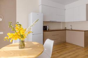 Four Season apartment