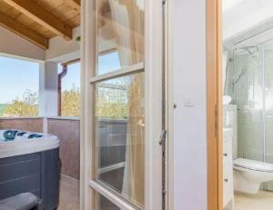 Wellness House Oliva with heated salt water Pool, Sauna & Jakuzzi