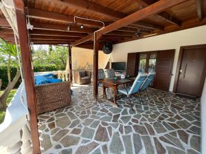 DIMIS swimming pool small villa