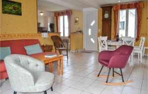 Maisons de vacances Awesome Home In Bugeat With Internet And 3 Bedrooms : photos des chambres