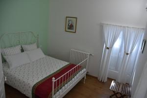 B&B / Chambres d'hotes La Little School Chambres d'Hotes a Arcay : photos des chambres