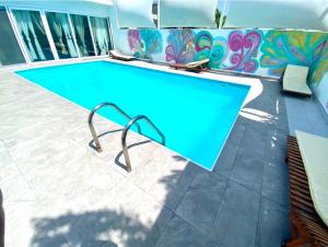 Exclusive Villa Larnaca - 8 plus sleeps - 2 min from BEACH - Big Private Pool