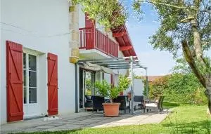 Nice Home In La Bastide-Clairence - Urt