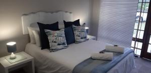 Shark Cove Little Cottage