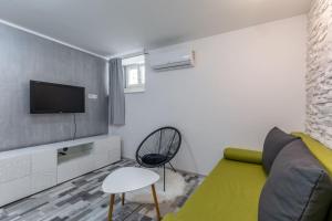 Apartment 3M - One Bedroom Apartment