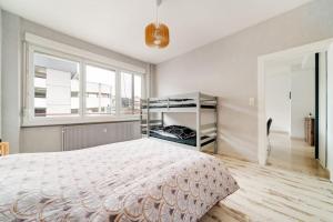 Appartements SUPERBE APPARTEMENT A UNE MINUTE A PIED DE LA GARE : photos des chambres