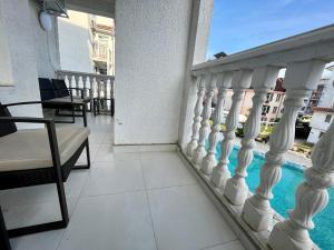 Bravo 5 Holiday Home