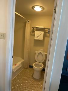 Double Room room in Horseshoe Curve Lodge