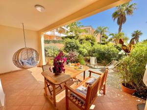 T2 avec jardin, clim & piscine - Proche plages et randos, parking privé - La Rascasse