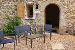 Maisons de vacances Beautiful 17th century Bastidon in Provence : photos des chambres