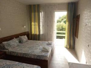 у тети Сильвы - Alpiiskoe